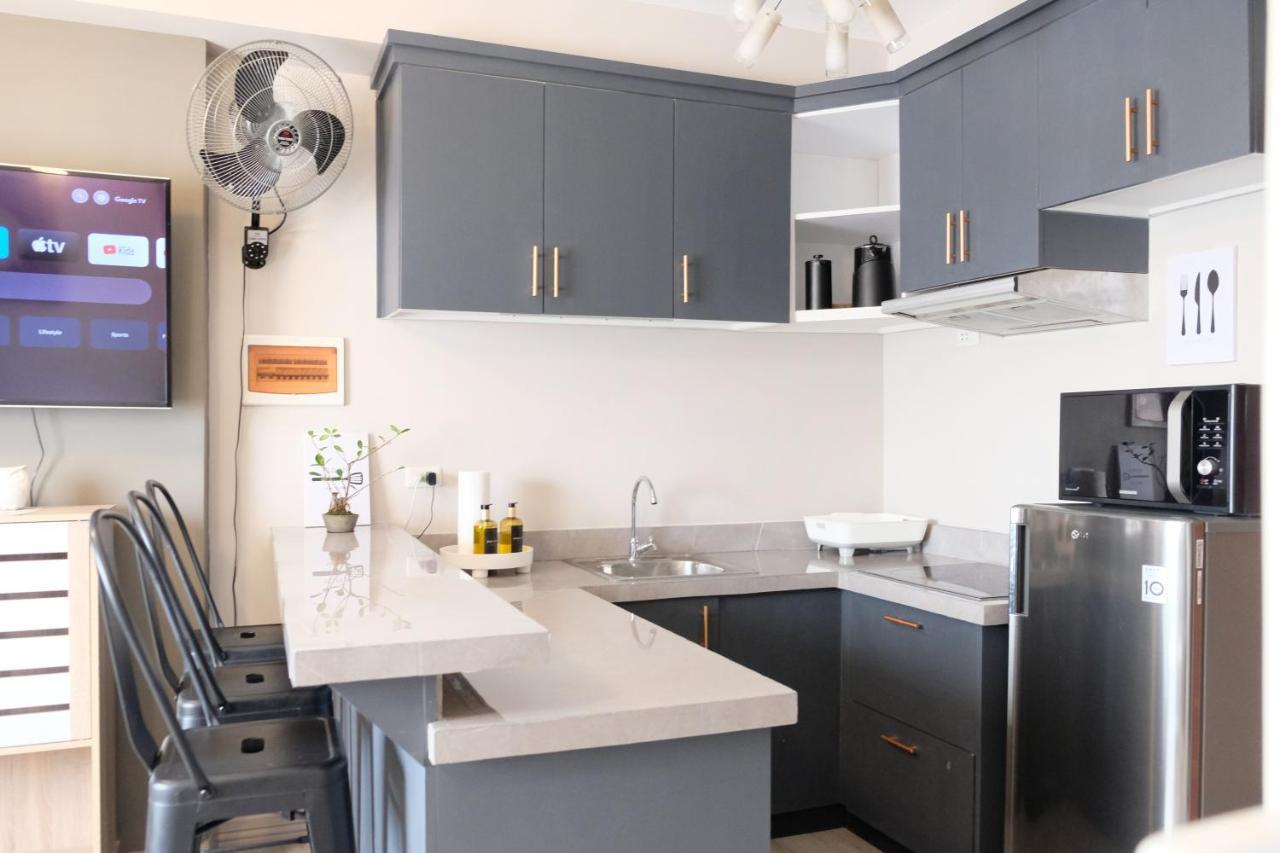 2-Bedroom Boutique City Condo - Newly Renovated! Cebu Екстер'єр фото