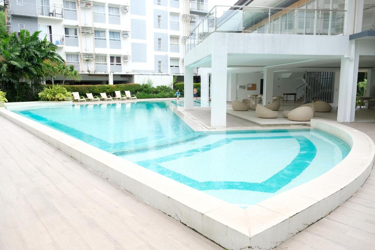 2-Bedroom Boutique City Condo - Newly Renovated! Cebu Екстер'єр фото