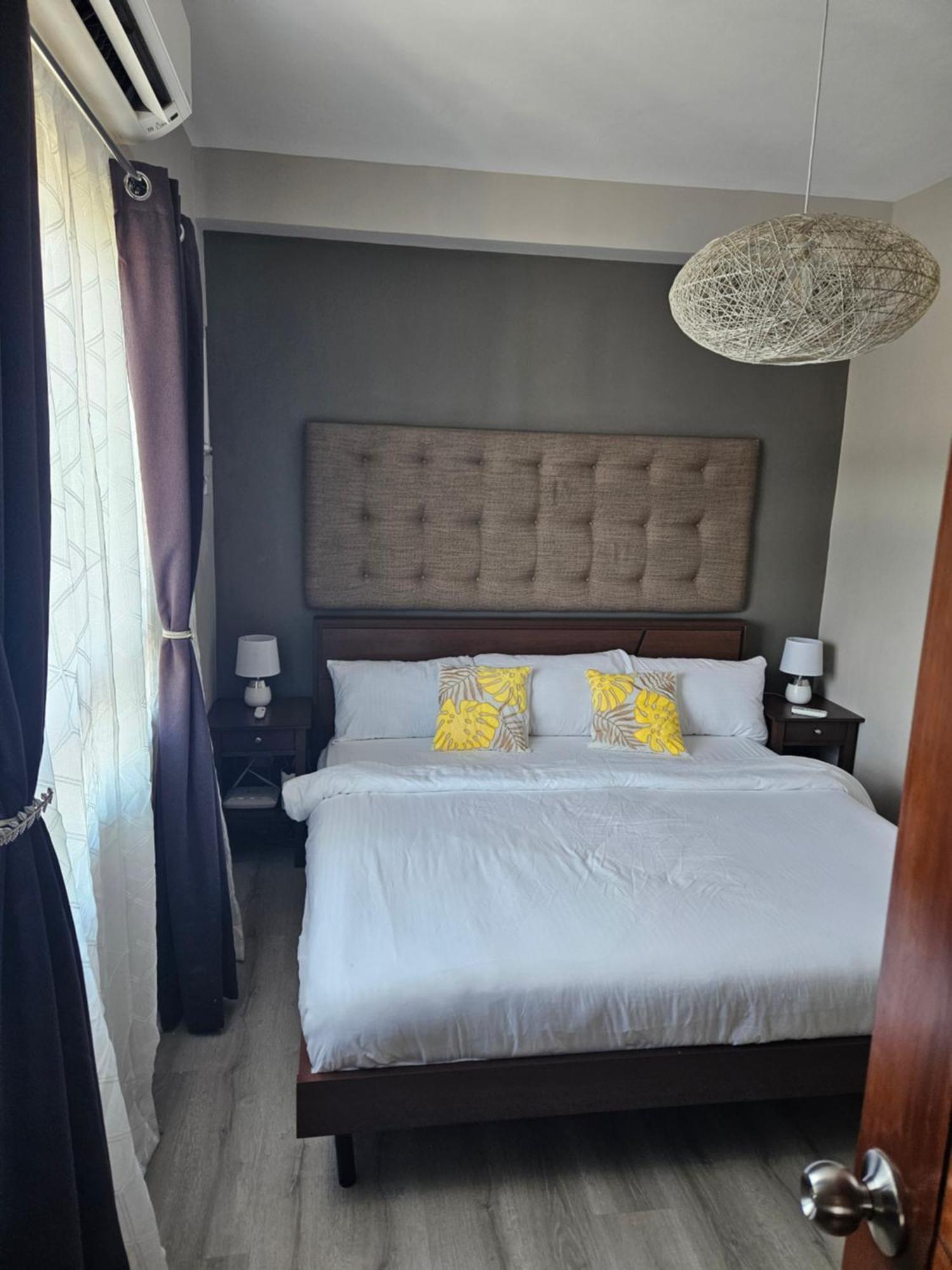 2-Bedroom Boutique City Condo - Newly Renovated! Cebu Екстер'єр фото