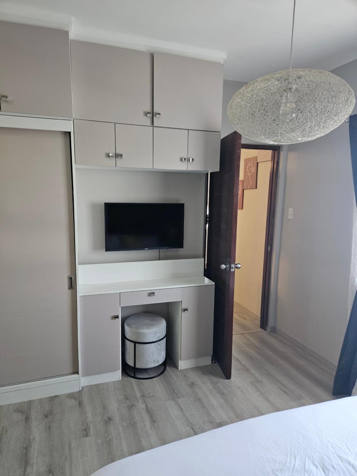 2-Bedroom Boutique City Condo - Newly Renovated! Cebu Екстер'єр фото