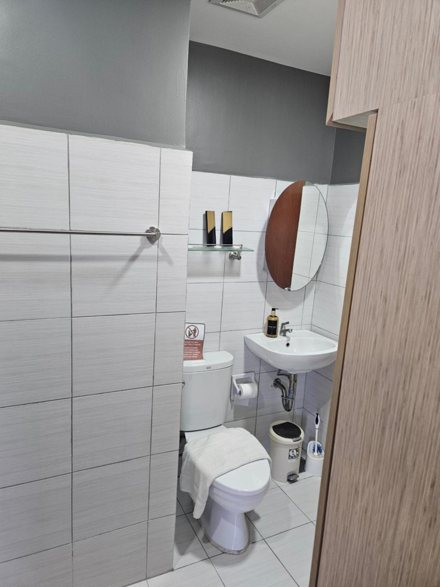 2-Bedroom Boutique City Condo - Newly Renovated! Cebu Екстер'єр фото